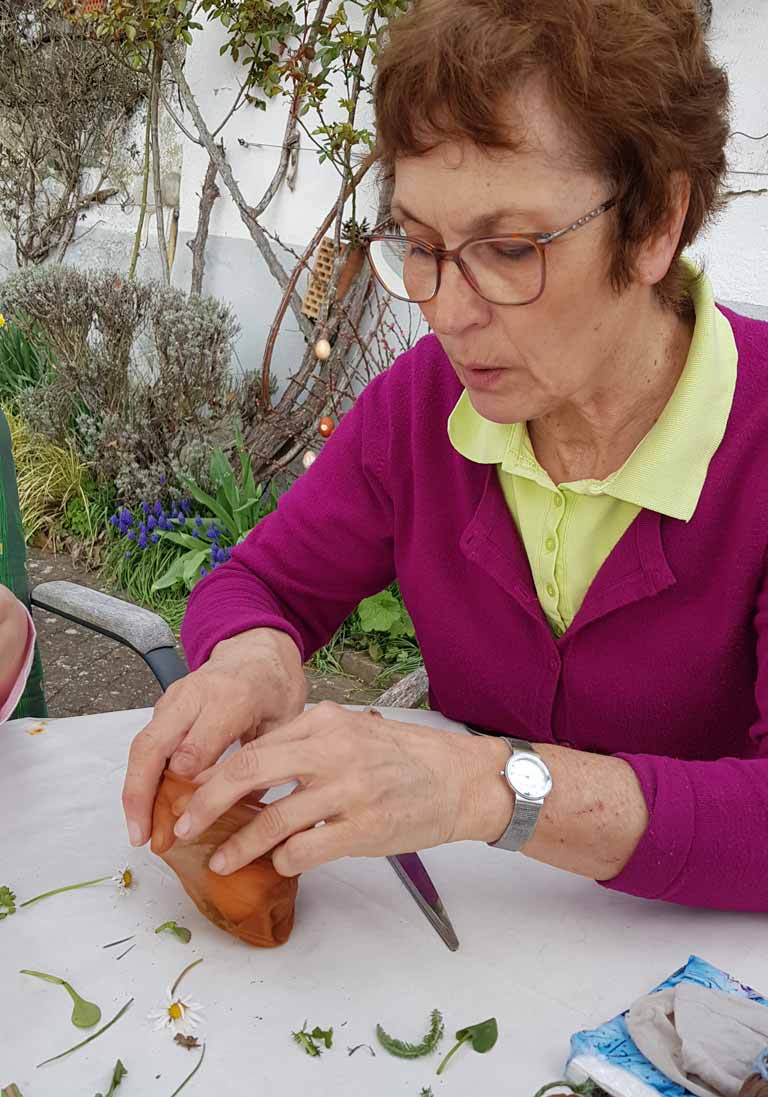 Ostereier färben mit Naturfarben – Sibylle Hasler
