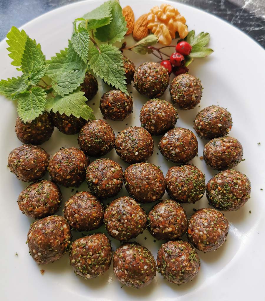 Pralinen aus Wildkräutern